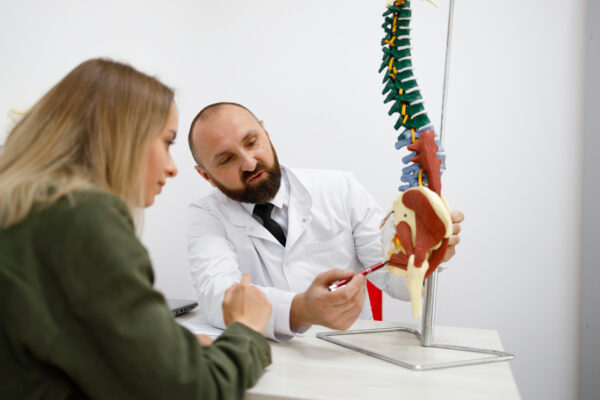 Nervo ciático é o maior do corpo e pode causar dor persistente quando inflamado