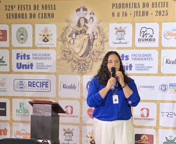 Fits e Unit-PE prestam serviços aos fiéis na Festa do Carmo