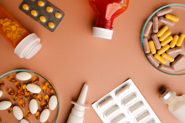 Riscos de tomar muitos medicamentos